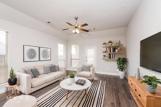 Photo - 3101 Damsel Sauvage Ln