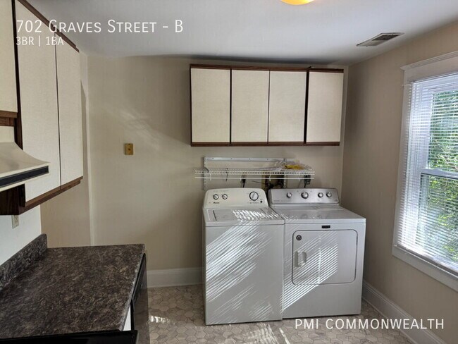 702 Graves St Unit B
