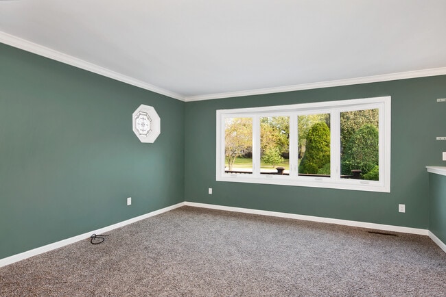 Photo - 1013 Stonegate Rd