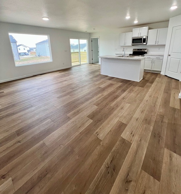 Open Concept Living/Dining/Kitchen - 478 Lennox Blvd