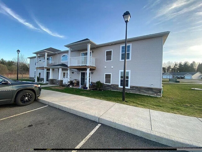 Building Photo - 8121 N Main St Unit 12