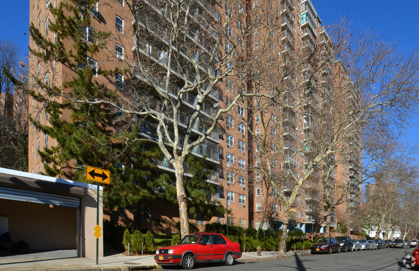 Photo - Nathan Hale Gardens Apartments
