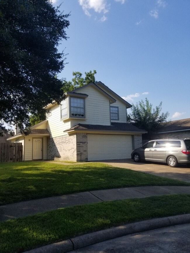 Building Photo - 6711 Dewcrest Dr Rental