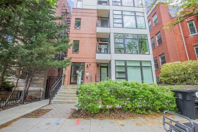 Photo - Stunning 2 BR/2 BA Condo in Lanier Heights!