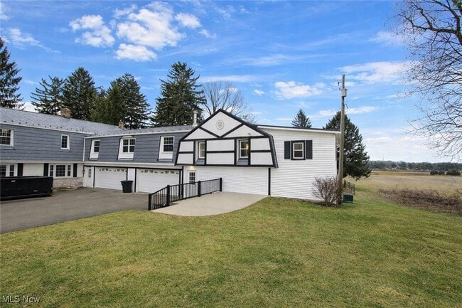 Photo - 7349 Tippecanoe Rd Unit B