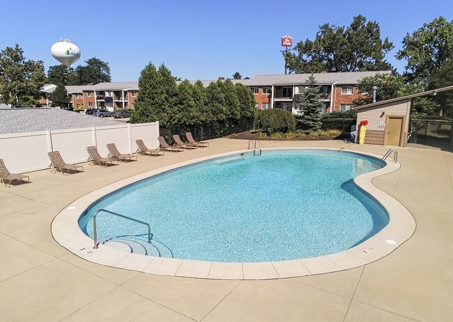 Pine Ridge Apartments