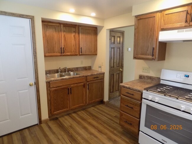 Photo - 458 Frank St Unit A