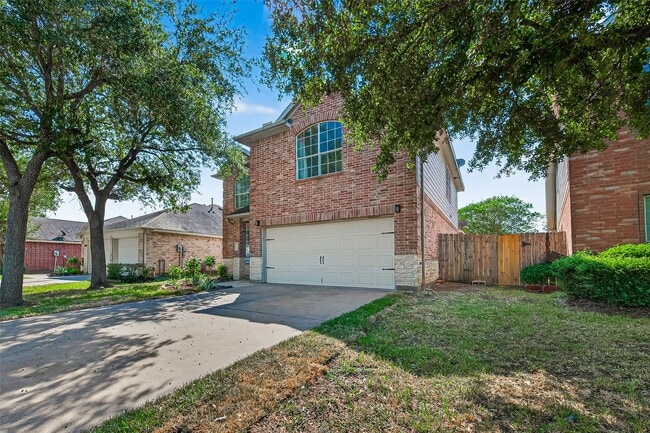 Photo - 2111 Castle Gardens Ln