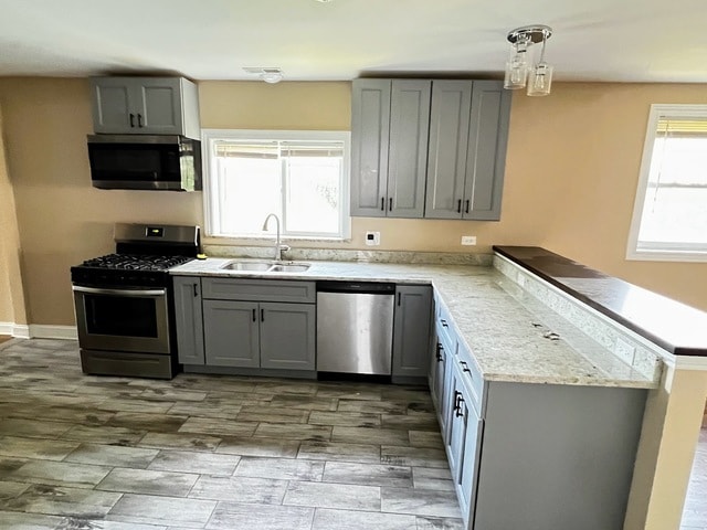 Photo - 5328 W Leland Ave Unit 2