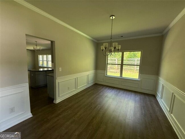 Photo - 221 Creek View Pl