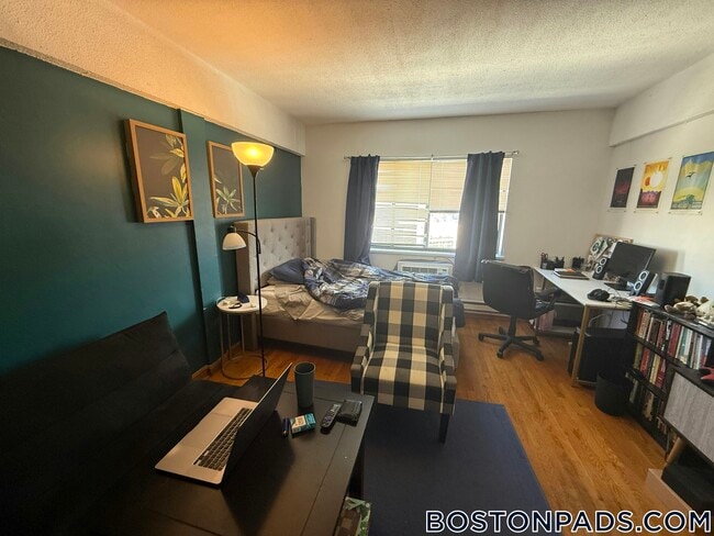 Photo - 1110 Commonwealth Ave Unidad 510