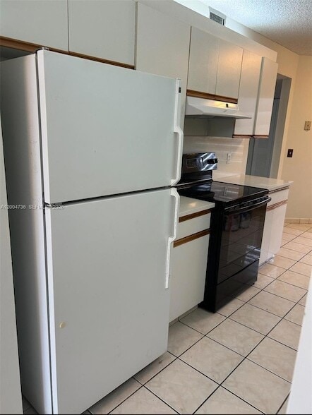 Photo - 12501 SW 14th St Unidad 315R