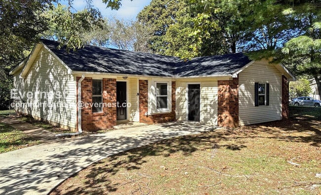 Building Photo - 106 Greenwood Cir