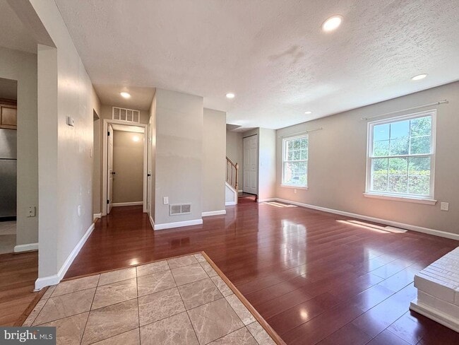 Building Photo - 19533 Fetlock Dr