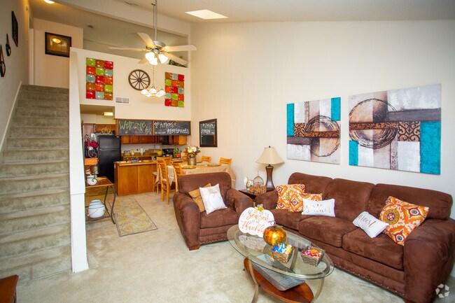 Casa adosada 2HABx2BA 1,297  ft² - THE ARBORS