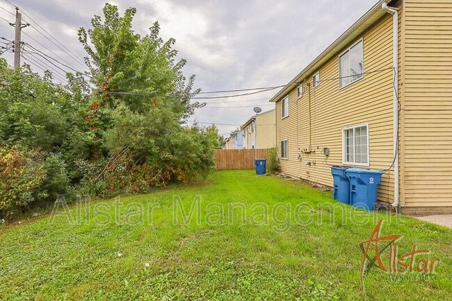 Photo - 1323 Massachusetts Ave