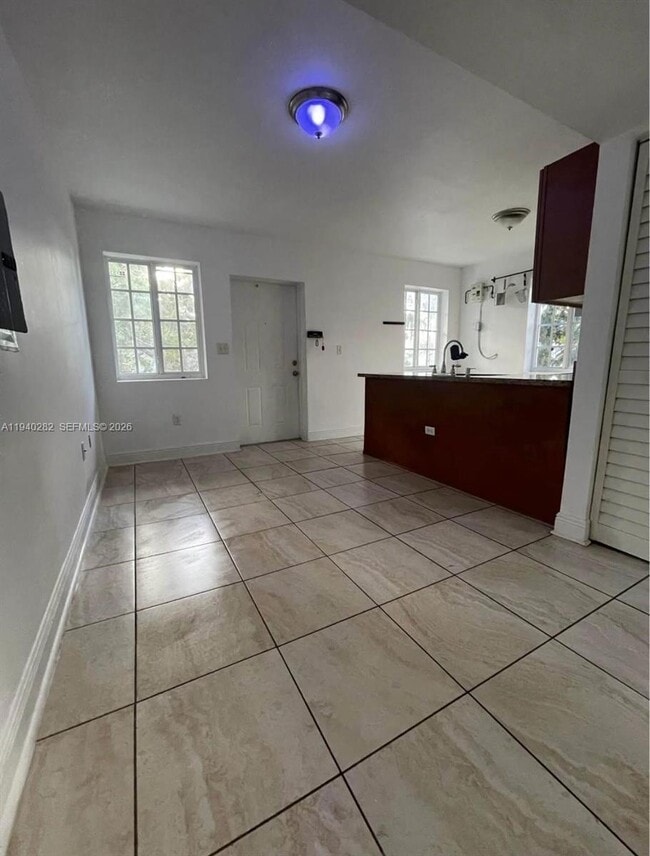 Photo - 210 NW 16th St Unit 4