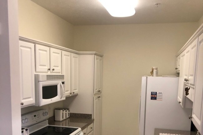 Photo - 114 Fountain Pointe Ln Unit 304