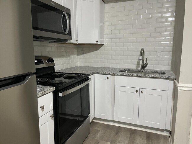 Photo - 621 Reservoir St