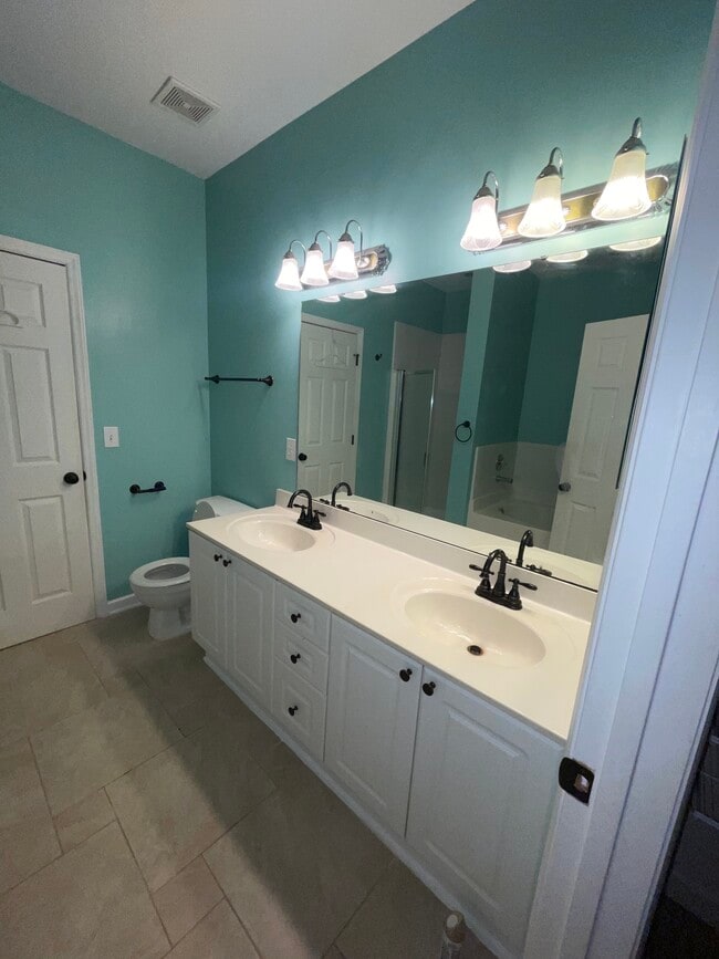 Master bath - 7602 Astoria Place