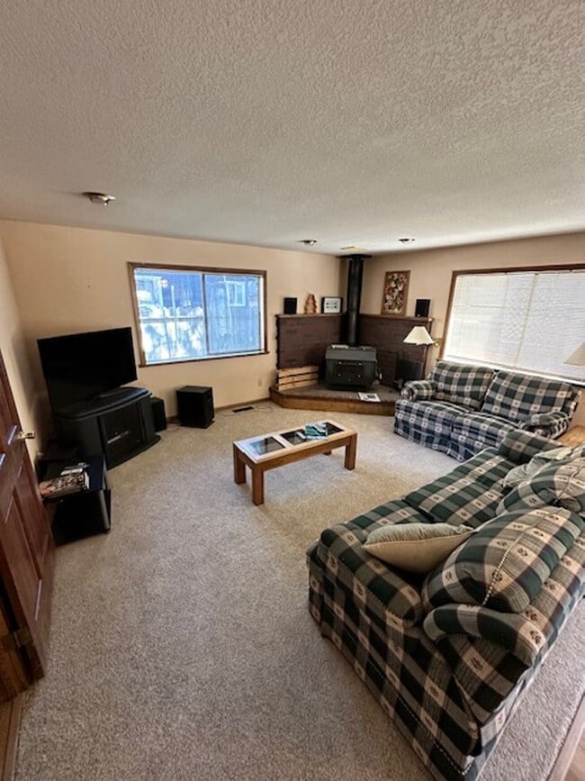 Photo - Great 4BD home for $4000.00 available on 4/19/26 for a seasonal lease!! Call today!!