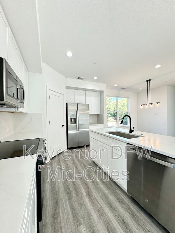 Photo - 7302 Uloho Wy