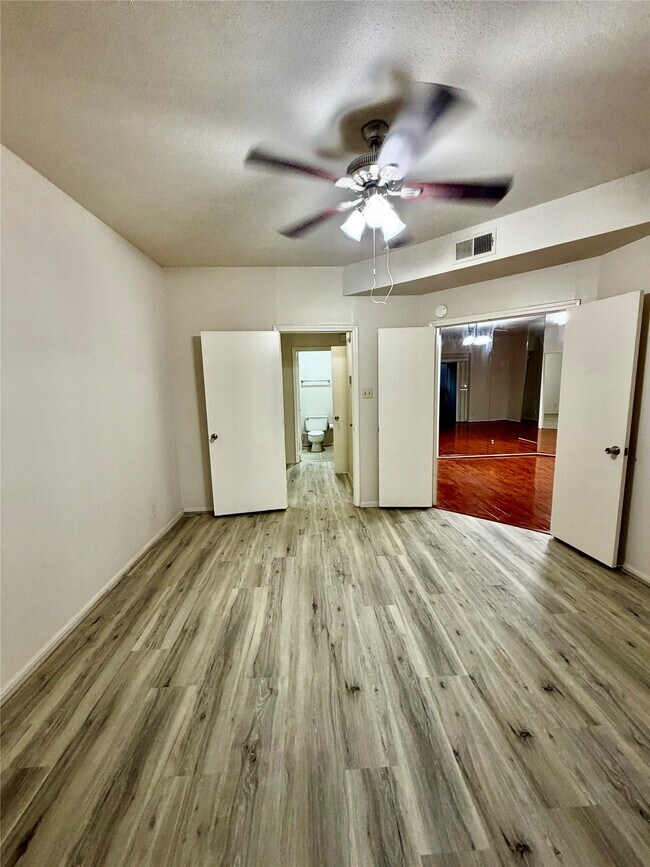 Photo - 2213 S Braeswood Blvd Unit 13A