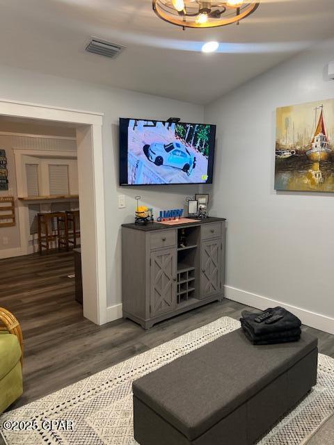 Photo - 1219 Thomas Dr