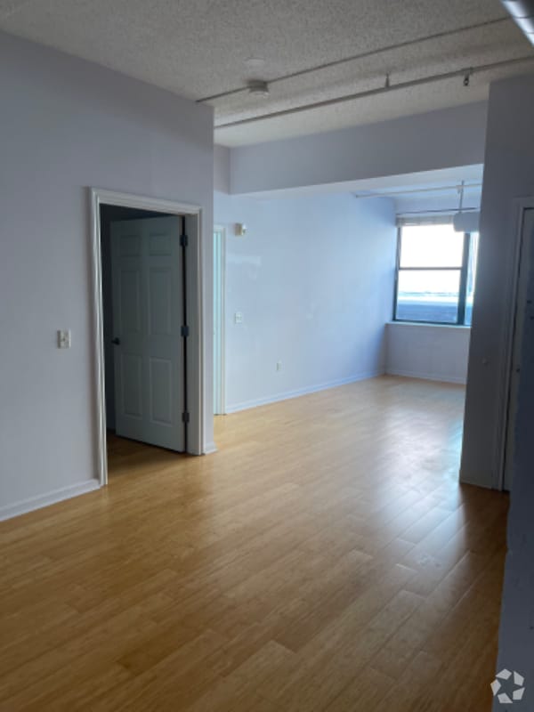 Building Photo - 33 Middle St Unit 13 Rental