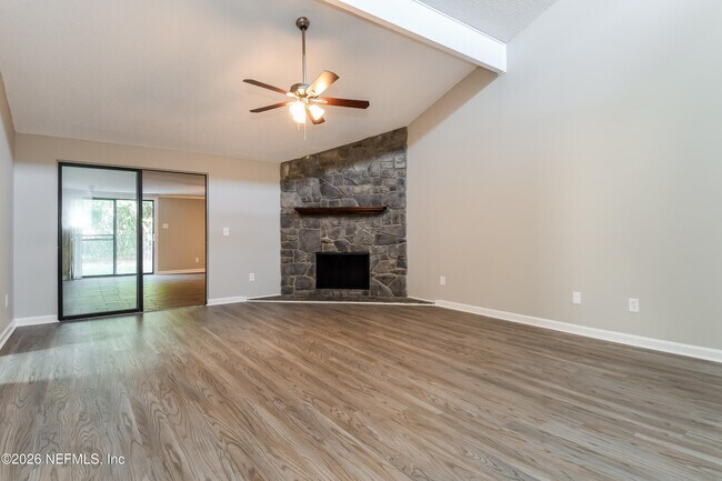 Photo - 11665 Summer Tree Rd N