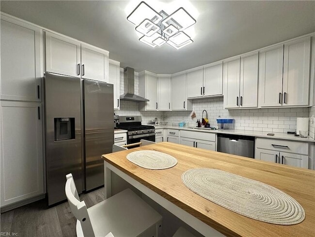 Building Photo - 1536 Sword Dancer Dr Rental
