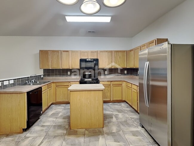 Photo - 157 Flanders Dr