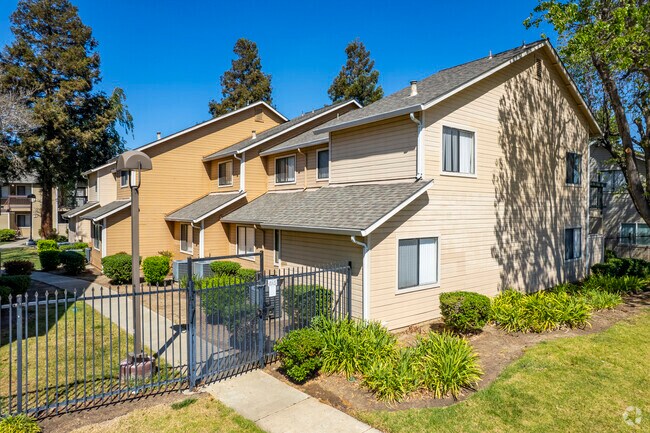 Photo - Riverstone Apartments