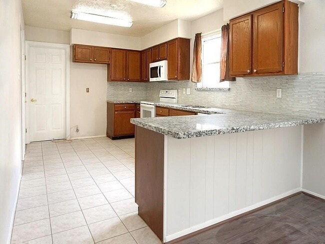 Photo - 16210 Cypress Point Dr