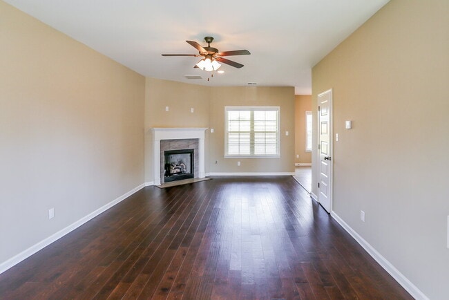 Photo - 5498 Riverstone Dr