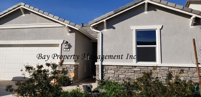 Lovely home in Soledad - Lovely home in Soledad