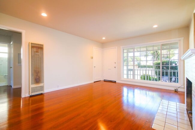 Photo - Charming 3 Bed, 2 bath in the East Foothills