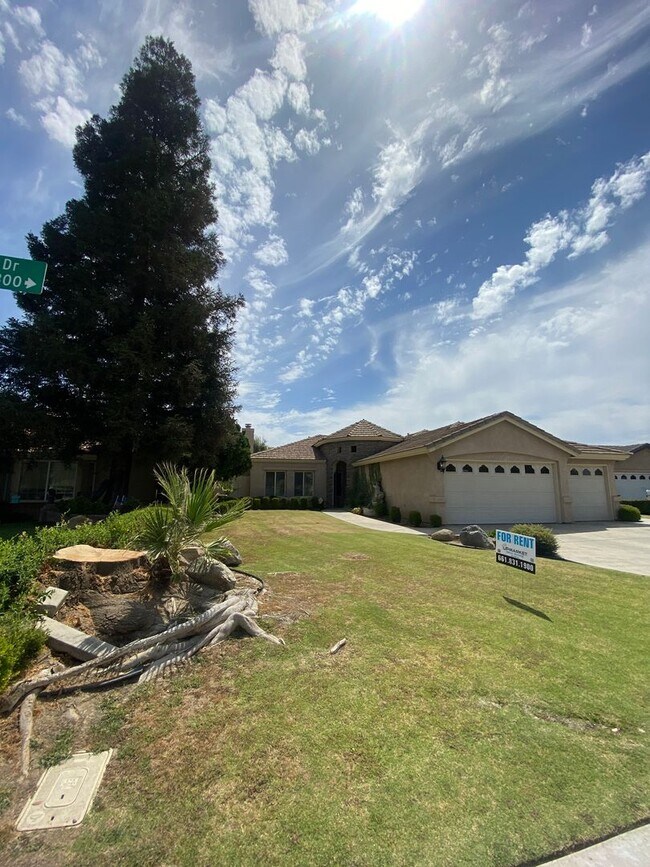 Photo - Elegant 3-Bedroom Home in Seven Oaks