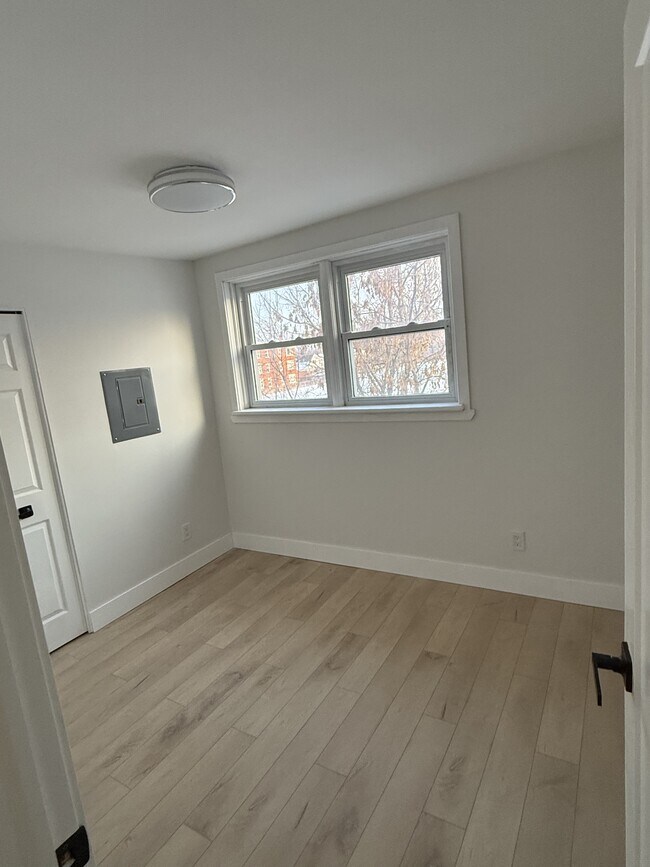 Photo - 280 Blake Blvd Unité 5