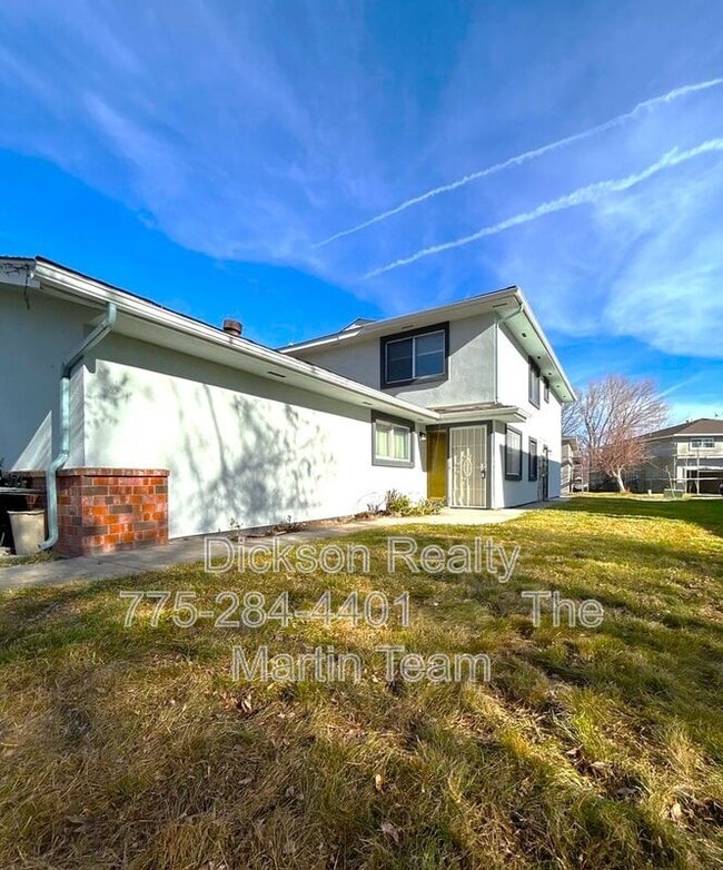 Building Photo - 5020 Catalina Dr