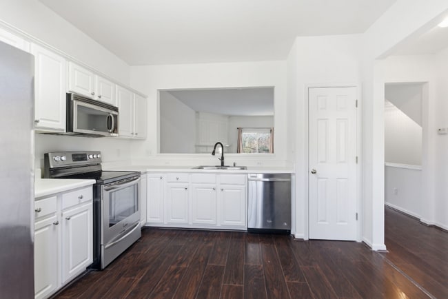 Photo - 113 Ruby Walk Dr