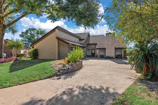 Photo - 6003 Long Leaf Dr