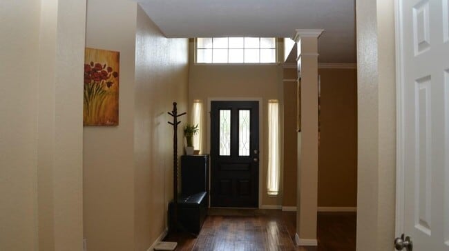 Photo - 11580 Cedarcliffe Dr