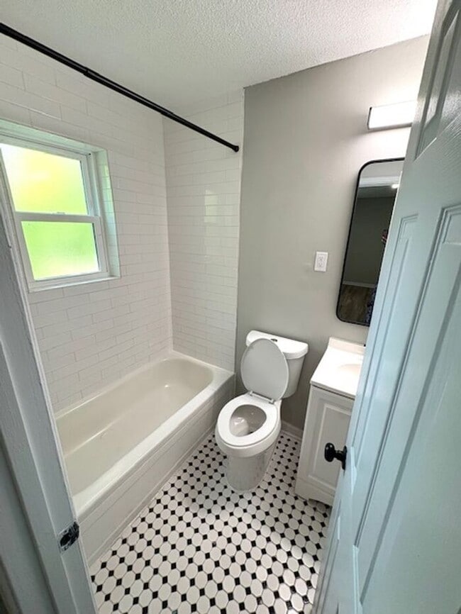 Photo - Cozy Winter Living Steps from UofM