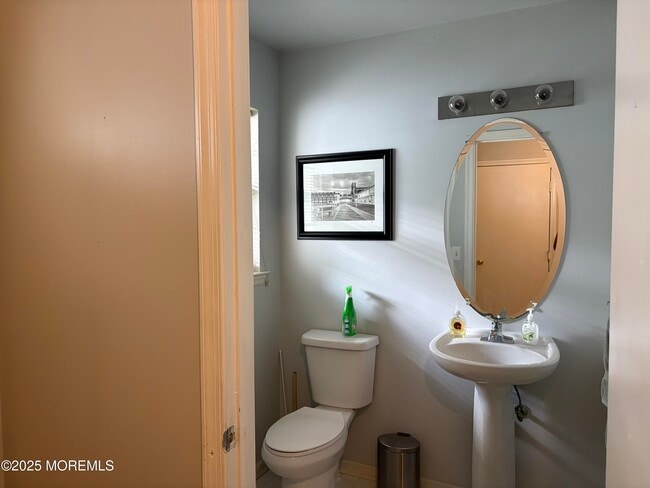 Photo - 212 Frankfort Ave