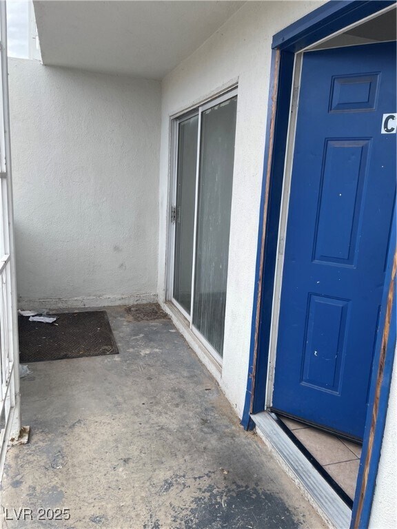 Building Photo - 537 Calcaterra Cir Unit C