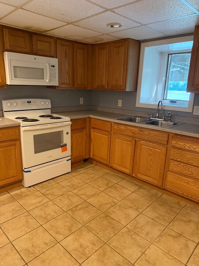 30 Lakeside Dr Unidad Lake apartment/Umass