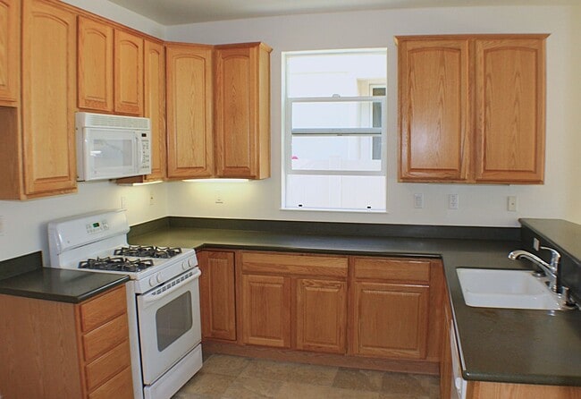 Photo - Sweet Senior Rental in Solera