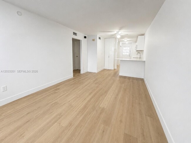 301 Bonaventure Blvd