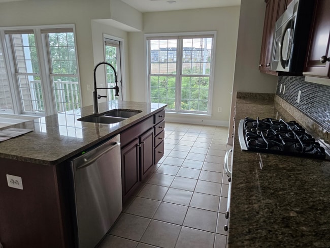 Photo - 2325 Brookmoor Ln